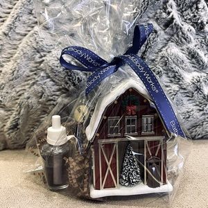 NWT B&BW Christmas 🎄 WINTER BARN NIGHTLIGHT PROJECTOR Wallflower + Refill bulb